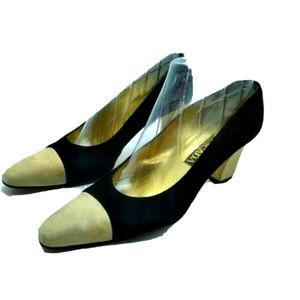 Vintage ESCADA BLACK / CREAM SUEDE LEATHER Spectator Pump 3" HEEL US 8 AA